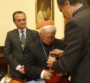 El Cardenal Antonio Cañizares ingresa en la Academia de Cultura Valenciana. Foto de Juan J. Monzo